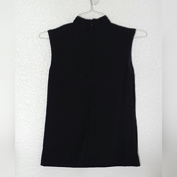 Tahari Women's Black Sleeveless Top.  Size SP - Picture 2 of 7